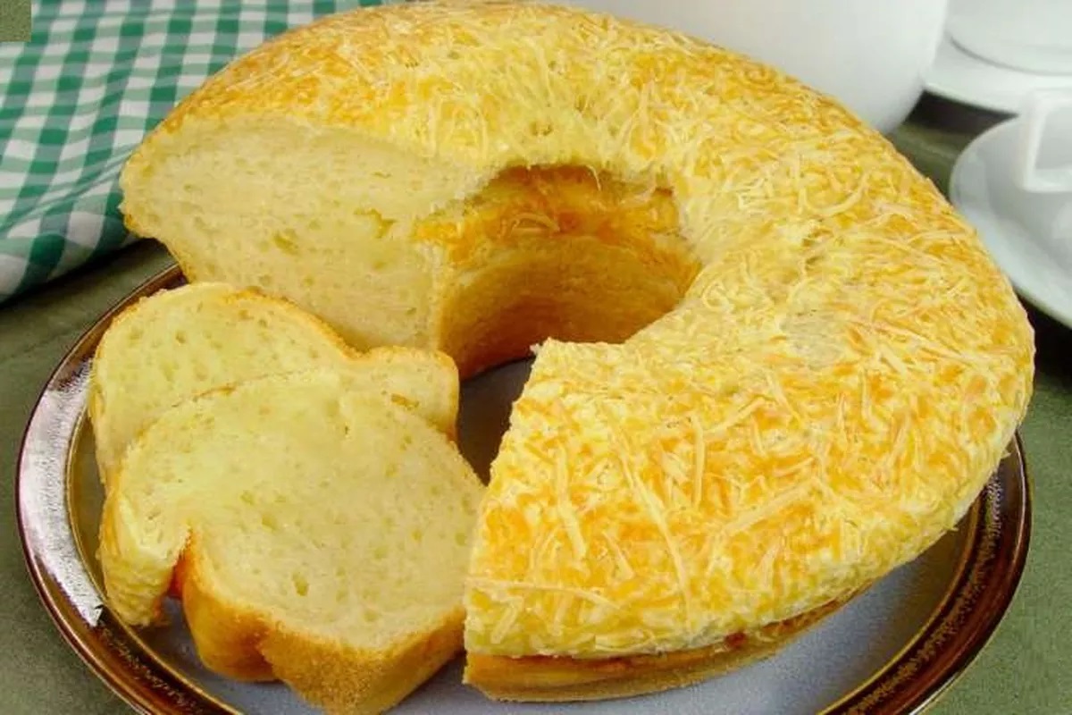 BOLO DE PÃO DE QUEIJO SIMPLES