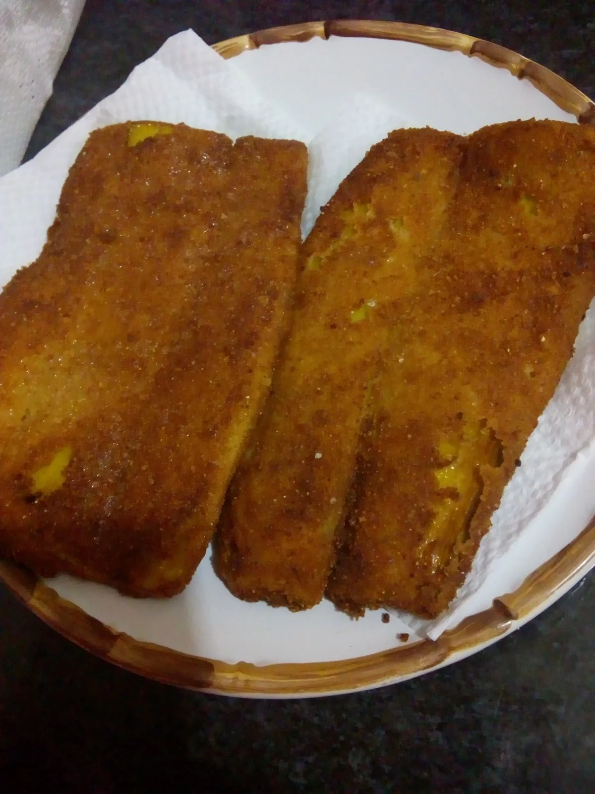 BIFE DE CASCA DE BANANA À MILANESA