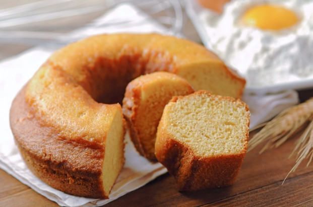 Bolo de iogurte de minuto que derrete na boca