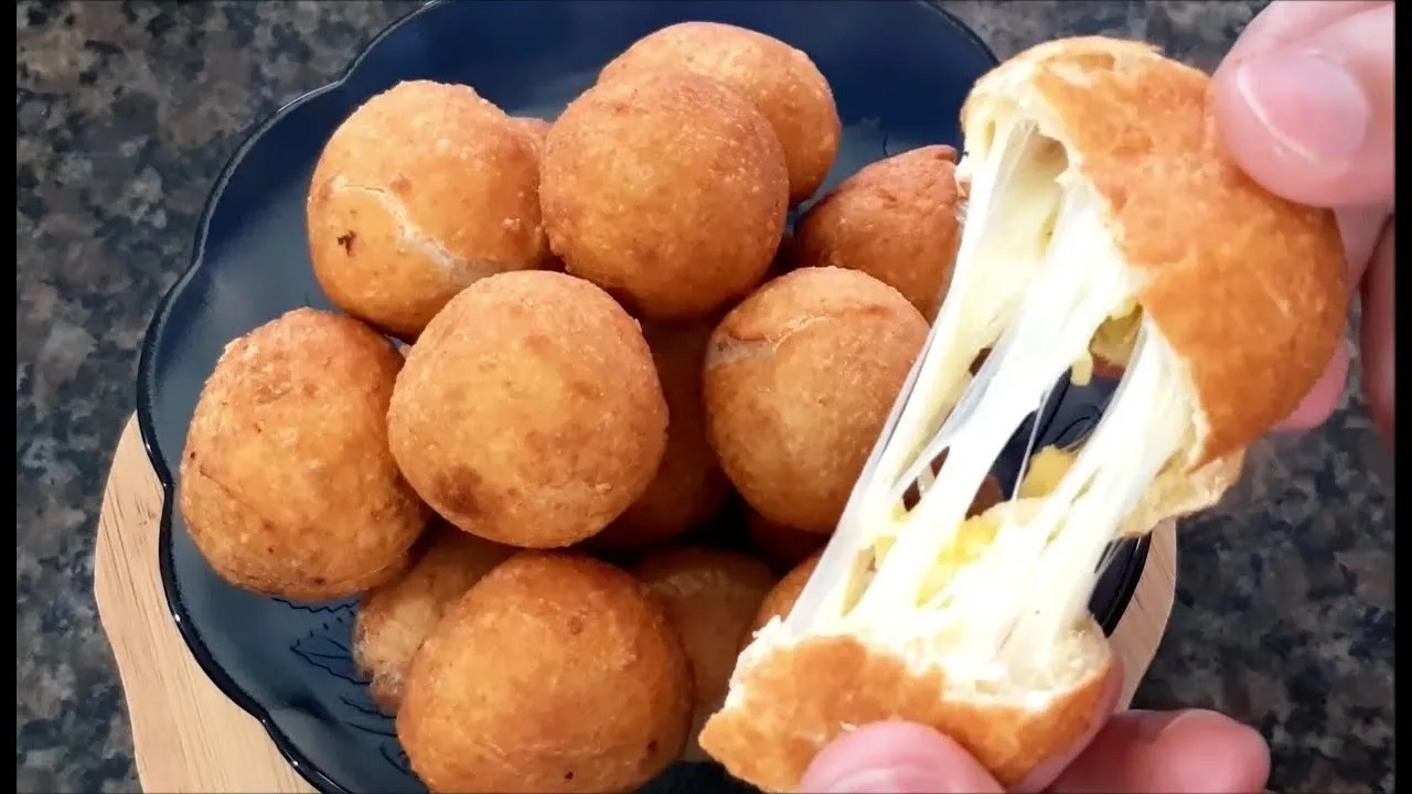 6 Motivos para você fazer um bolinho de queijo com 3 ingredientes