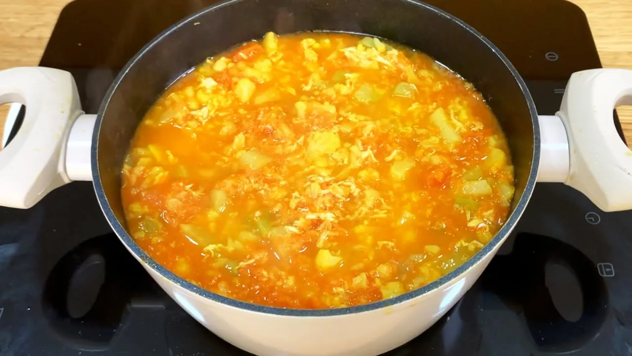 Essa Sopa Desincha e Emagrece e você Pode comer à vontade