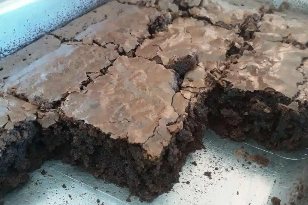 5 Razões Pelas Quais o Brownie de Nescau Bem Fácil e Barato de Preparar Fica Simplesmente Delicioso