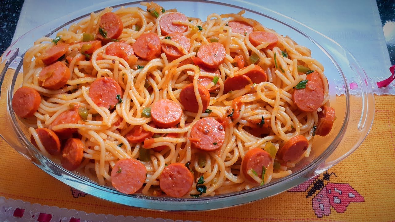 Macarrão com Salsicha em uma Panela Só