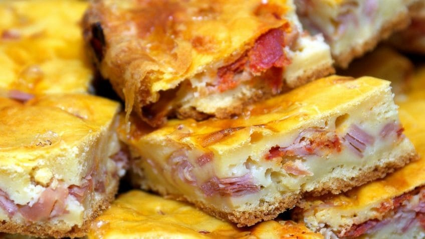 torta de queijo e presunto com sobras de arroz 