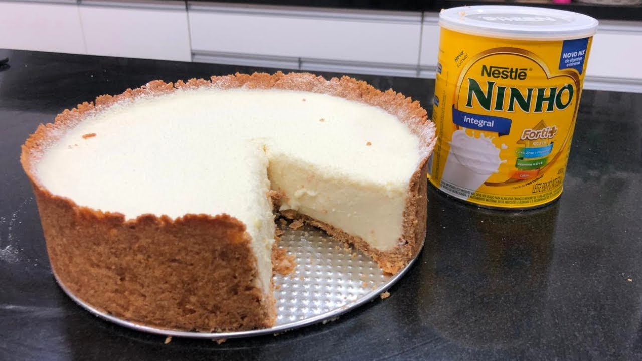 Torta Mousse de Leite Ninho e Mousse de Manga com Creme de Coco 