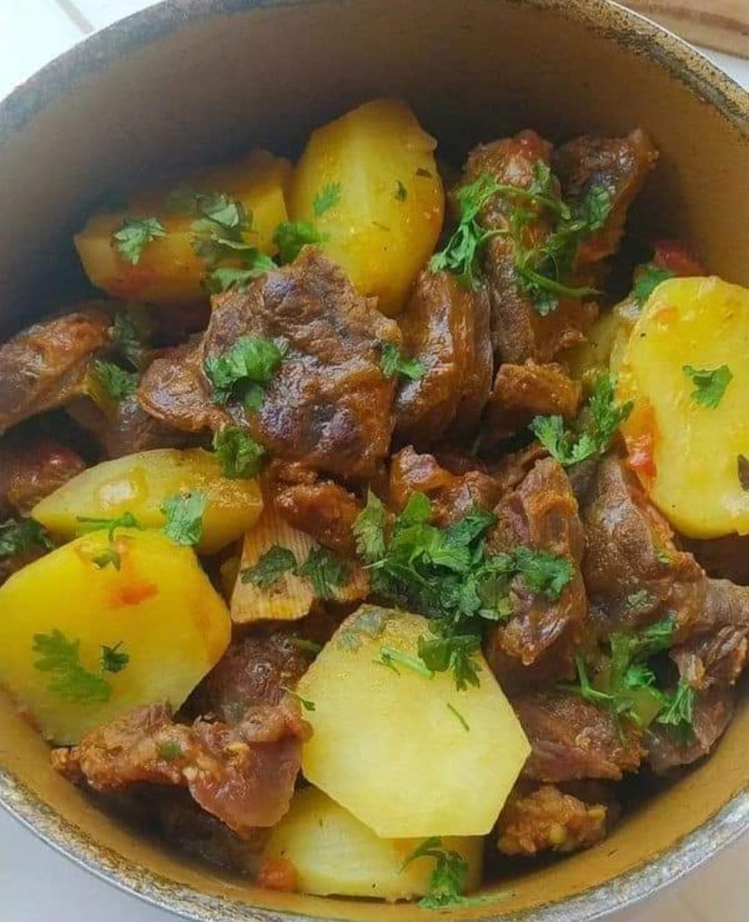 carne cozida com batatas