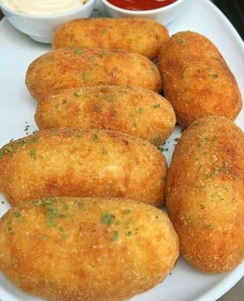 croquete de mandioca com frango